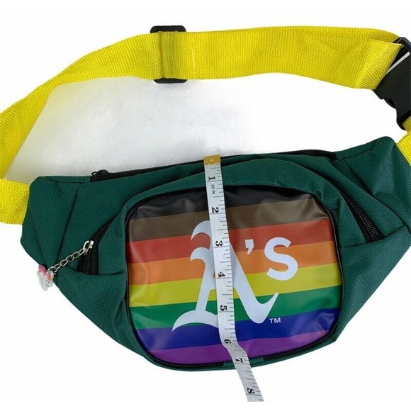 Oakland A's Athletics Unisex Fanny Pack Green Rainbow Unicorn Pride Night 2019 - Picture 6 of 7